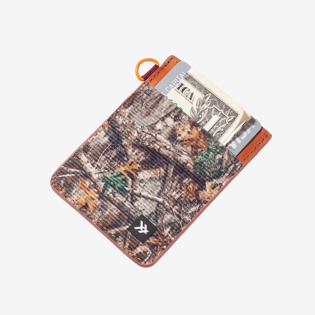 Vertical Leather Wallet - Realtree Edge - Thread¨