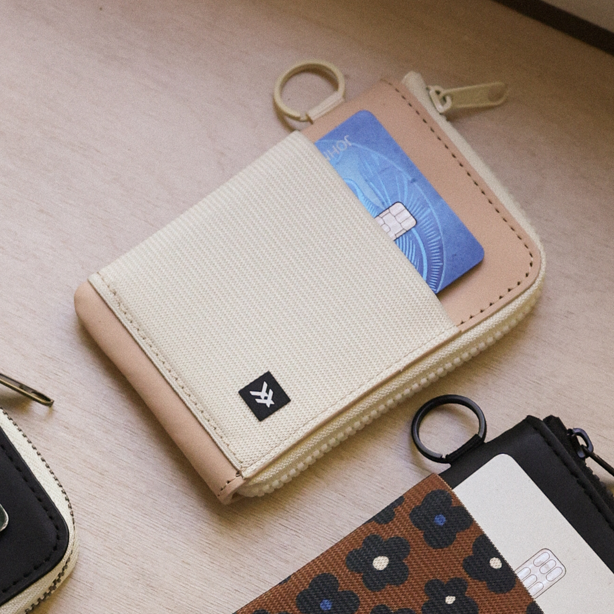 Leather Zip Wallet - Off White - Thread¨